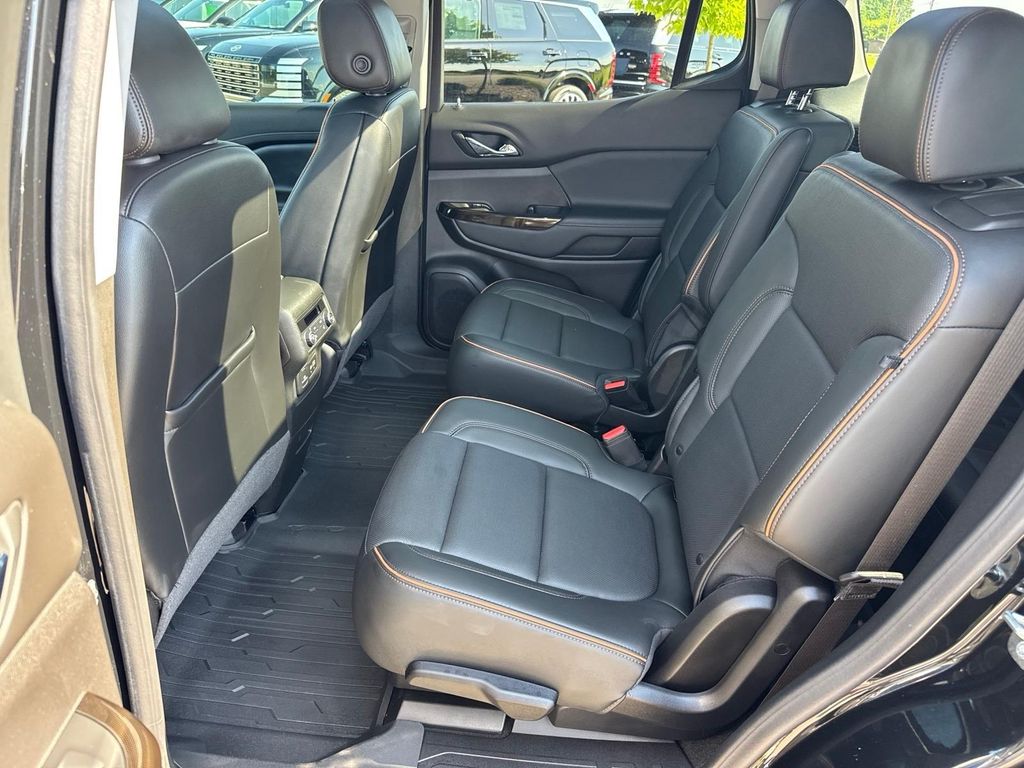 Used 2023 Ebony Twilight Metallic GMC AT4 image 9