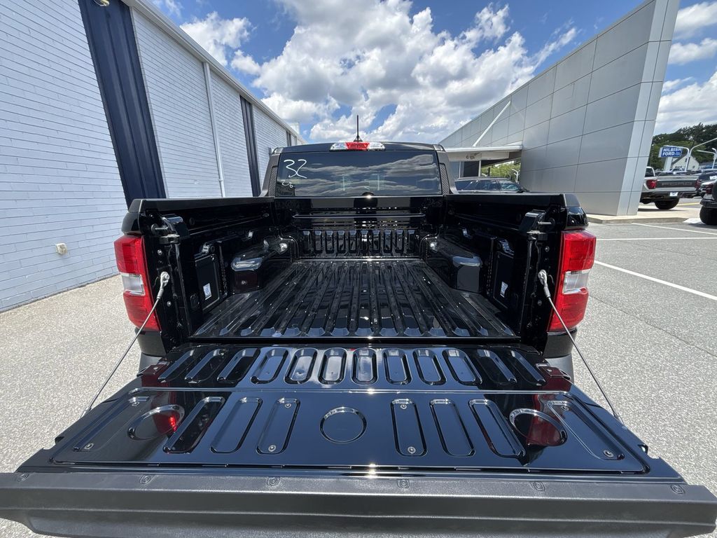 New 2026 Shadow Black Ford XL image 21