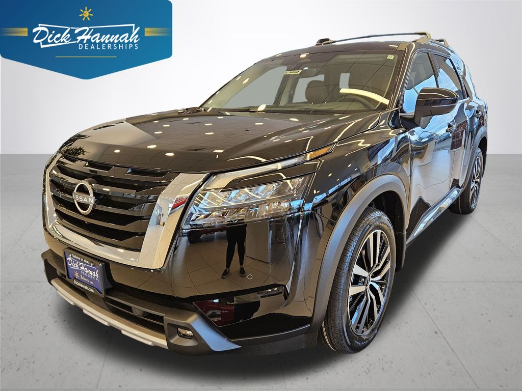 2025 Nissan Pathfinder Platinum