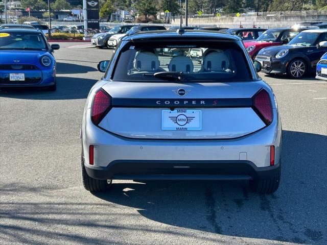 Thumbnail: 2026 MINI Cooper - 4