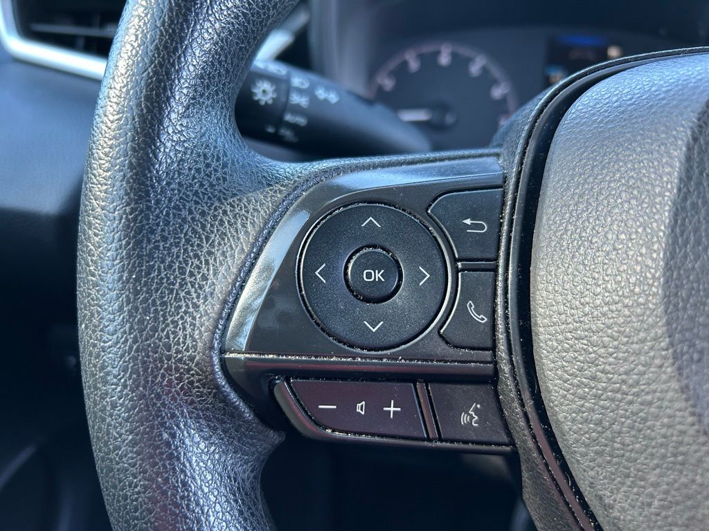 Thumbnail: 2023 Toyota Corolla - 18