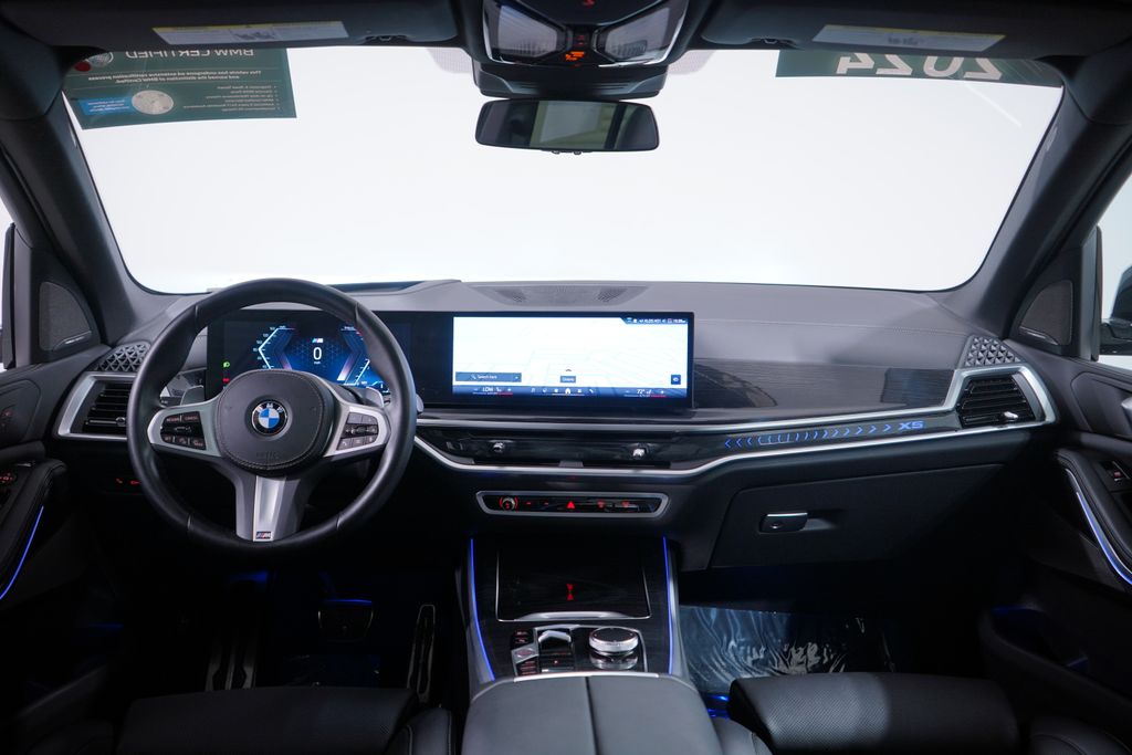 Thumbnail: 2024 BMW X5 - 10