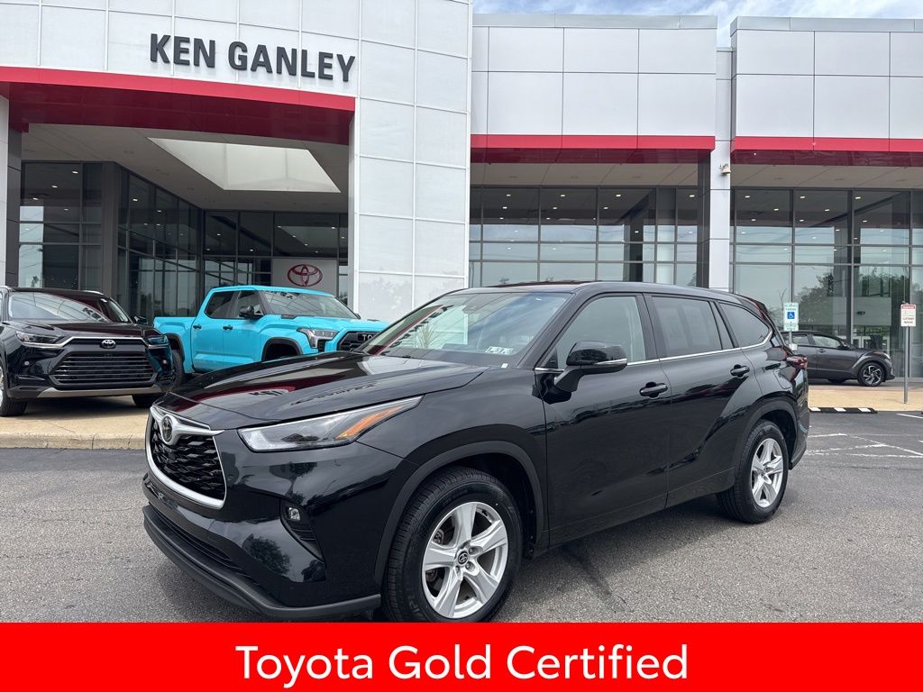 Midnight Black Metallic 2025 Toyota Highlander SUV / Crossover Front-Wheel Drive 8-Speed Automatic