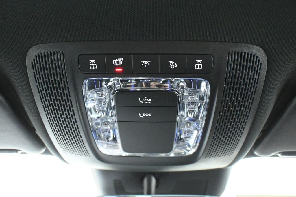 2025 Mercedes-Benz GLA 250 4MATIC 16