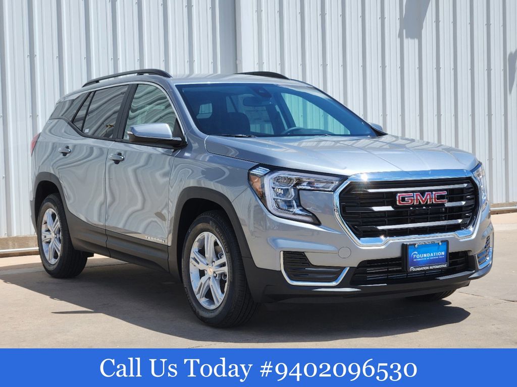 2024 GMC Terrain SLE 2