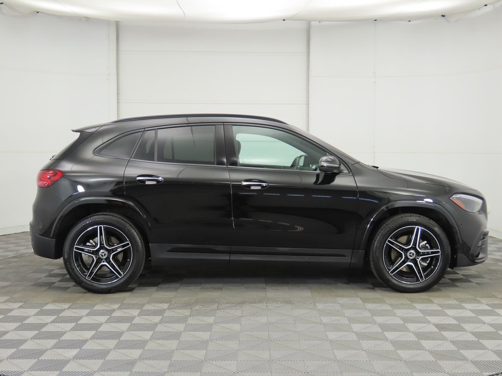 Thumbnail: 2025 Mercedes-Benz GLA - 4