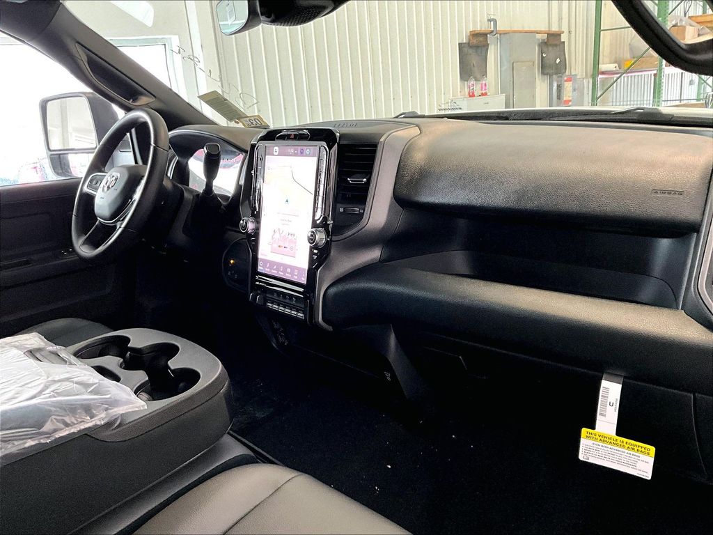 2026 Ram 2500 — photo 10