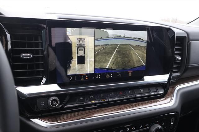 Thumbnail: 2026 Chevrolet Silverado 1500 - 26