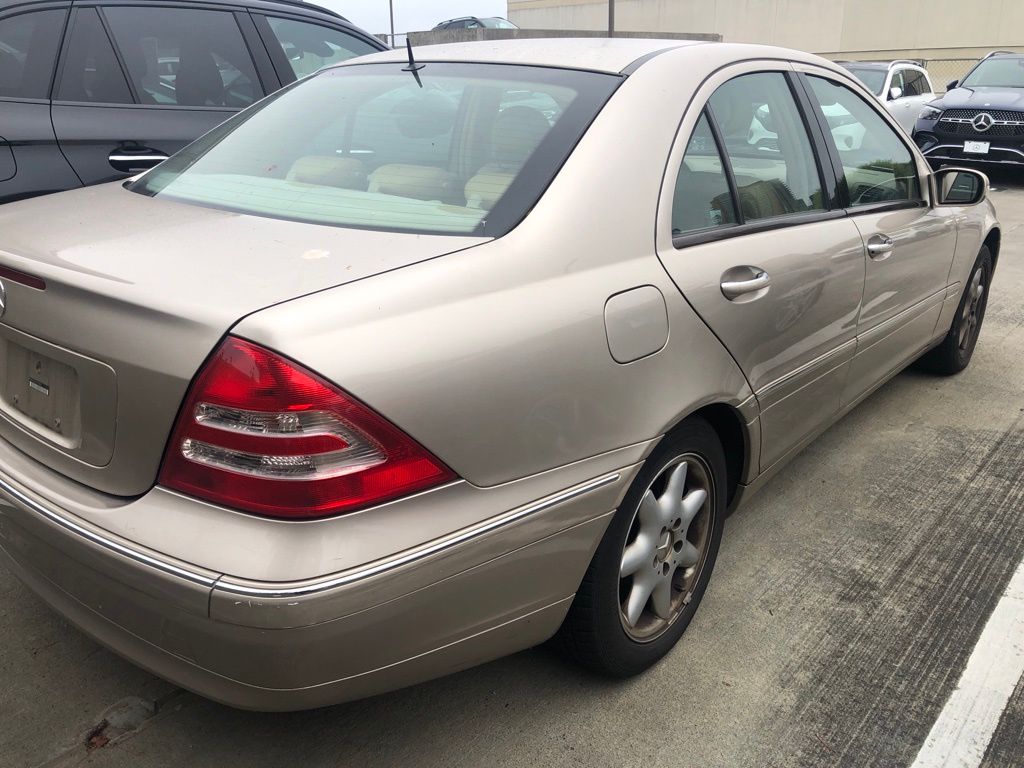 Thumbnail: 2001 Mercedes-Benz C-Class - 4