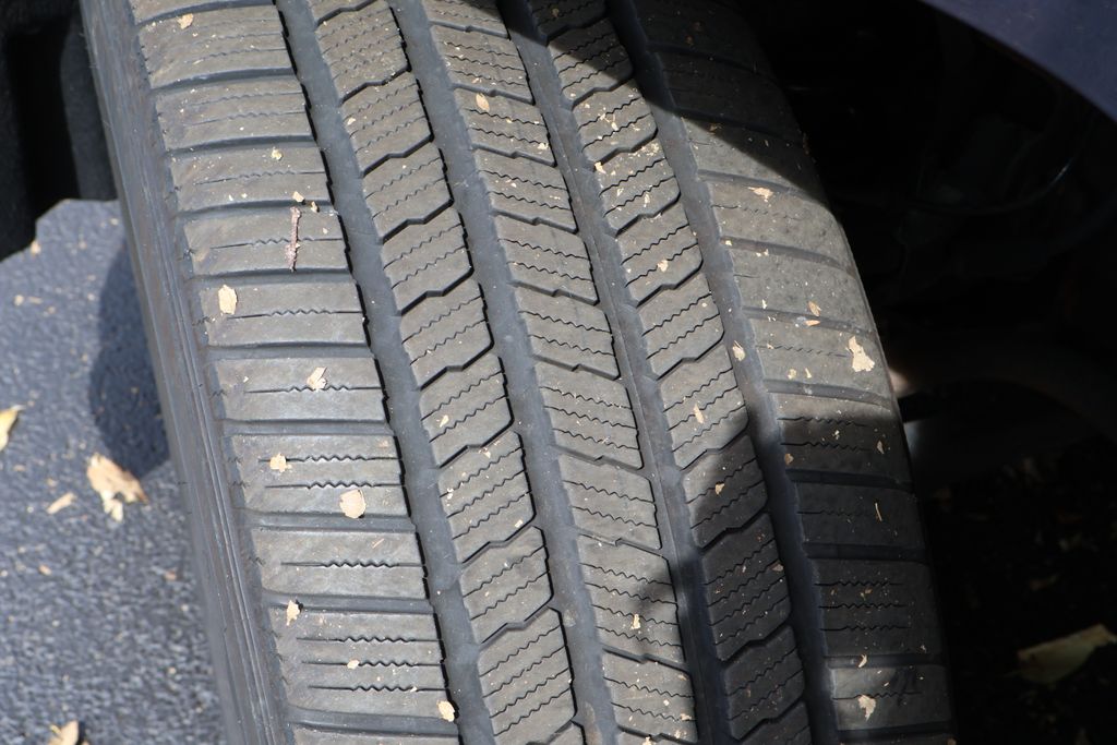 Thumbnail: 2018 Chevrolet Silverado 1500 - 12