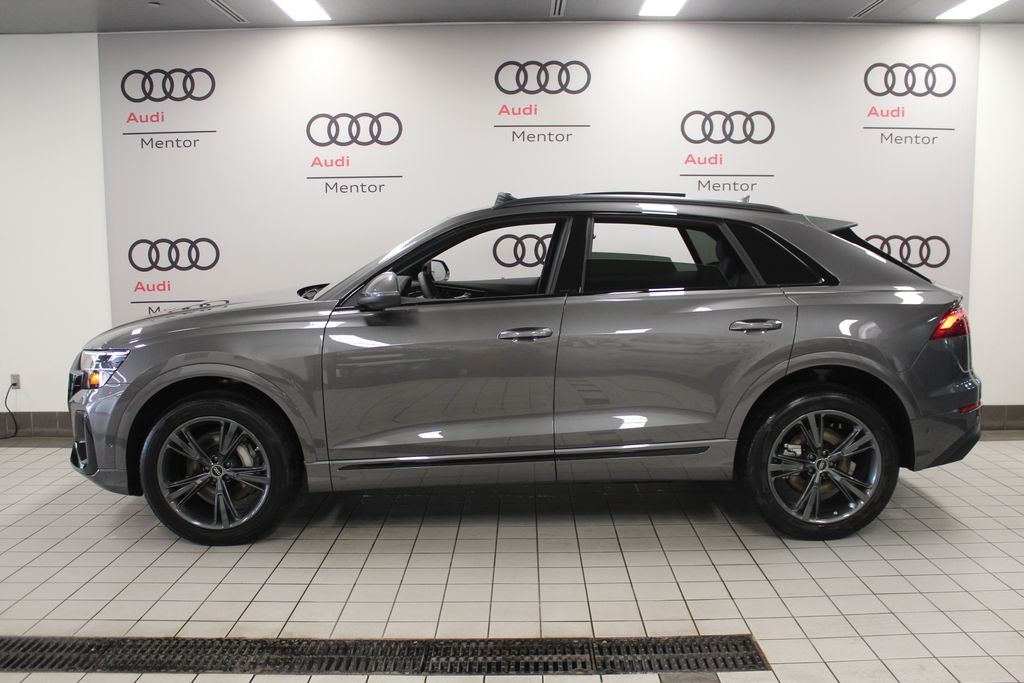 Thumbnail: 2026 Audi Q8 - 3