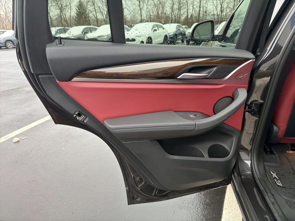 Thumbnail: 2022 BMW X3 - 21