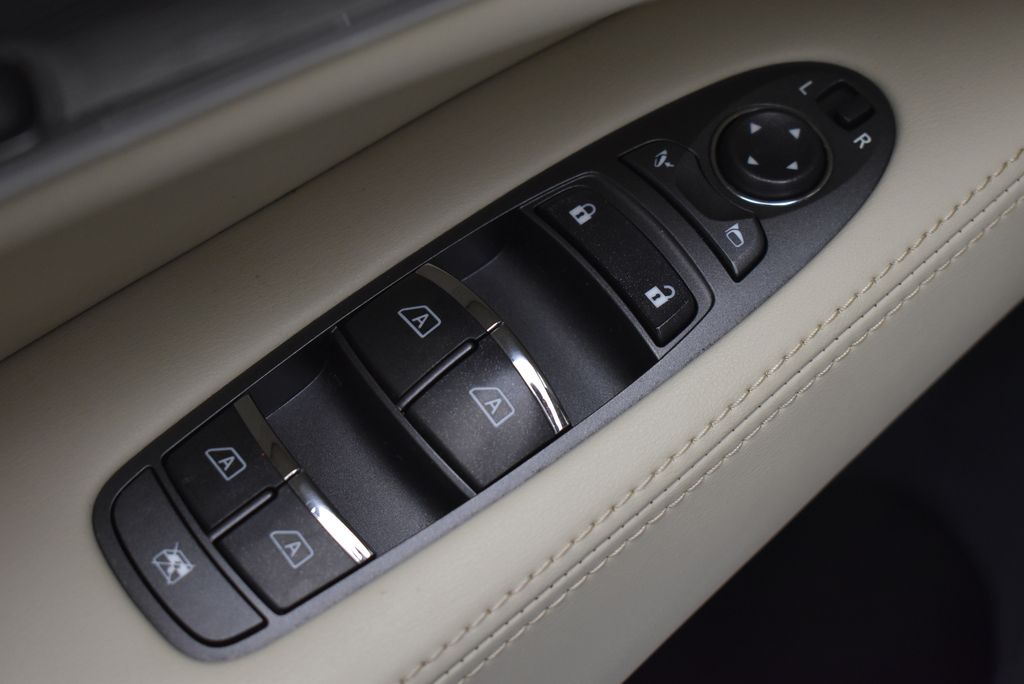 Thumbnail: 2019 INFINITI QX60 - 12