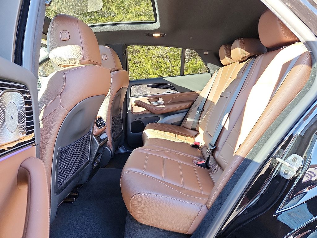 Thumbnail: 2026 Mercedes-Benz GLE - 6