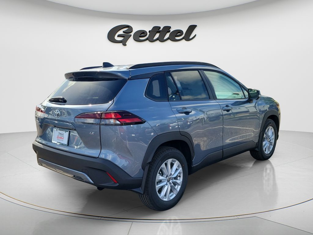 View vehicle photo 4