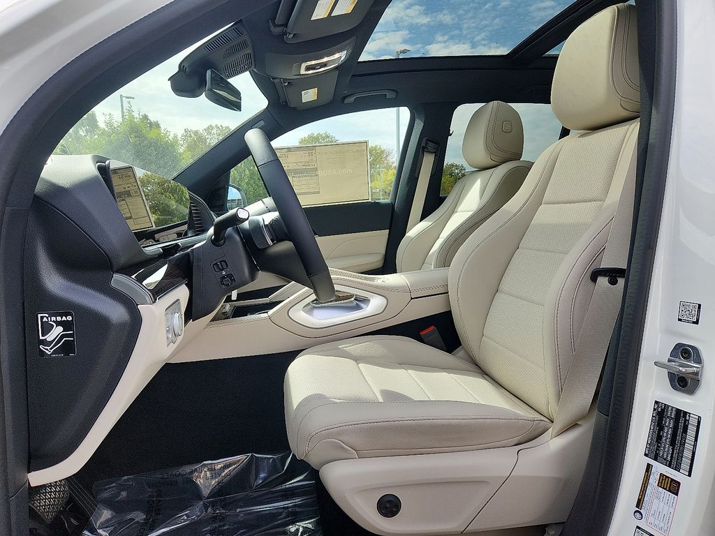 Thumbnail: 2026 Mercedes-Benz GLE - 9