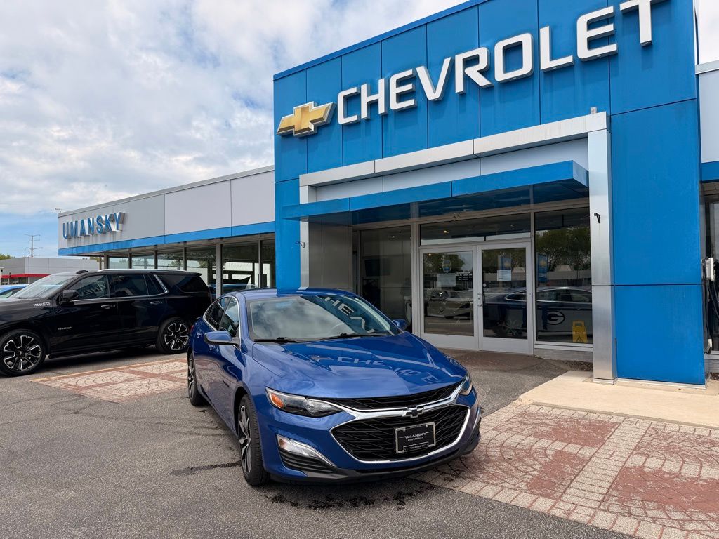 2023 Chevrolet Malibu RS's photo