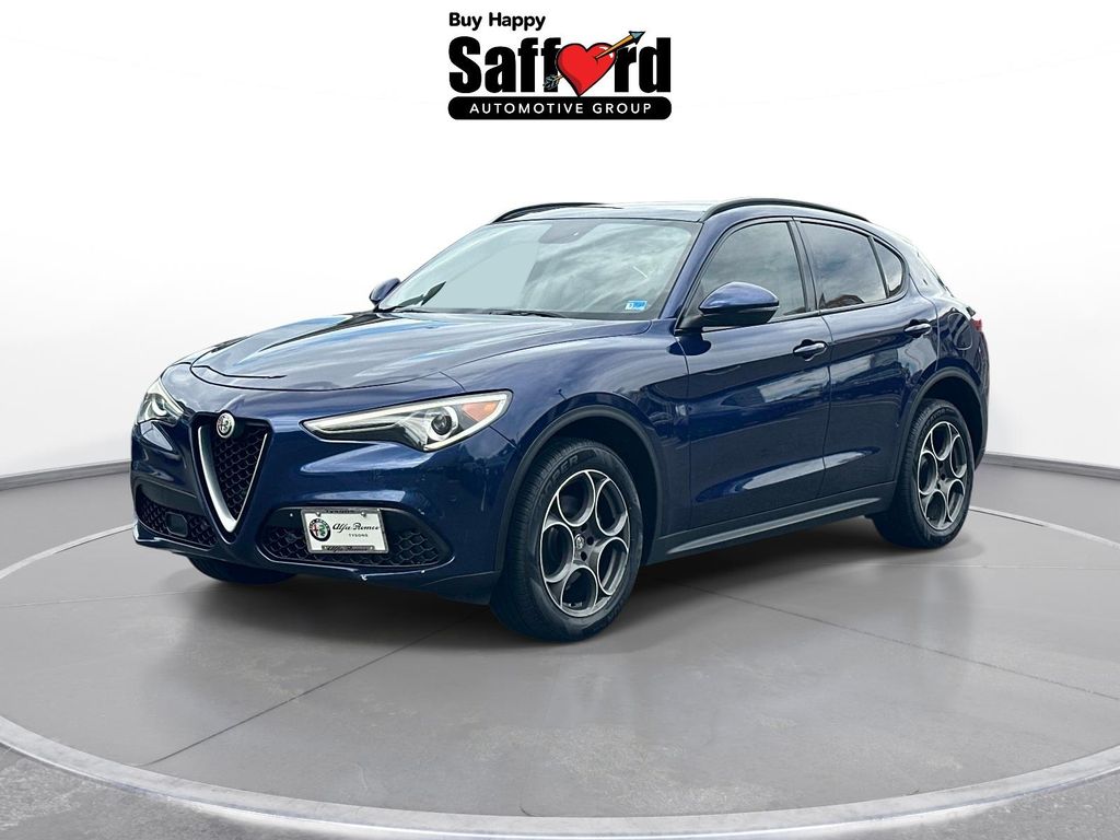 2018 Alfa Romeo Stelvio Base
