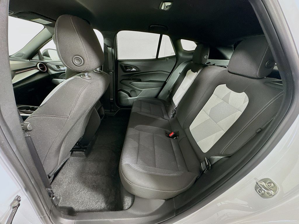 Thumbnail: 2024 Chevrolet Trax - 23