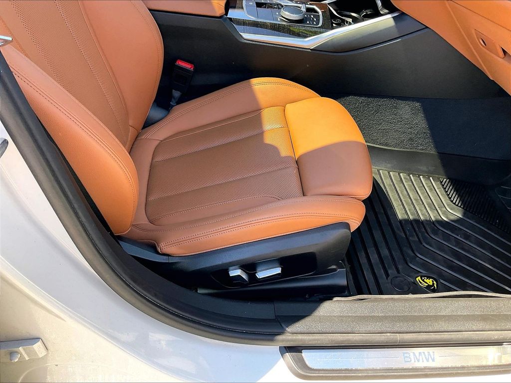 2023 BMW 3 Series — photo 36