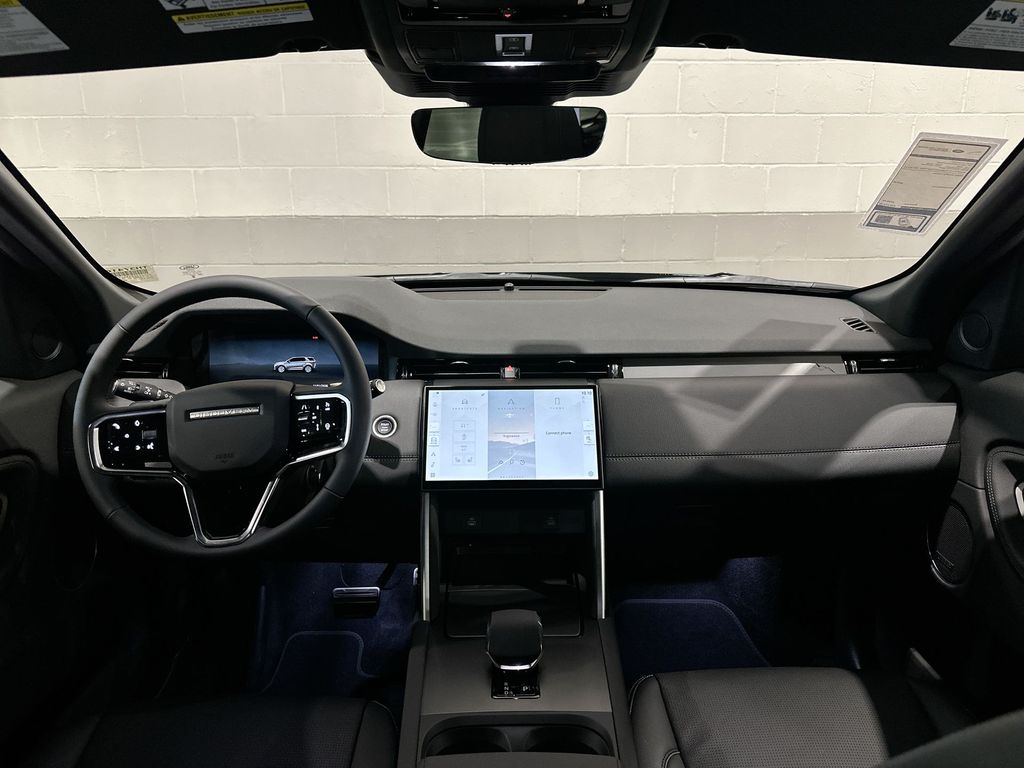 Thumbnail: 2026 Land Rover Discovery Sport - 8