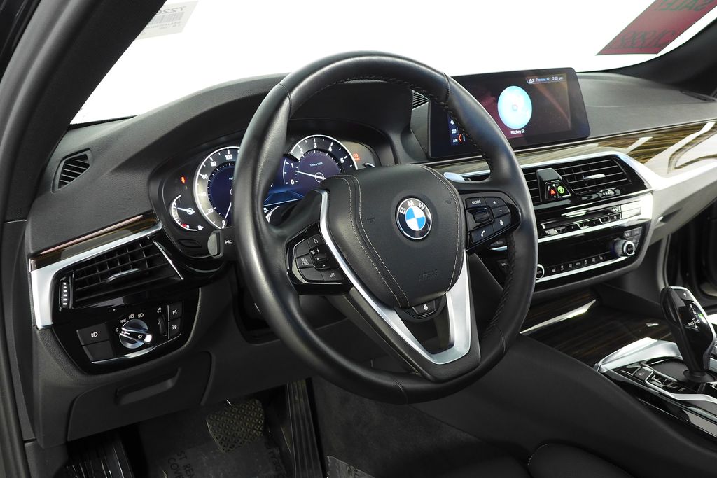 Thumbnail: 2018 BMW 5 Series - 31