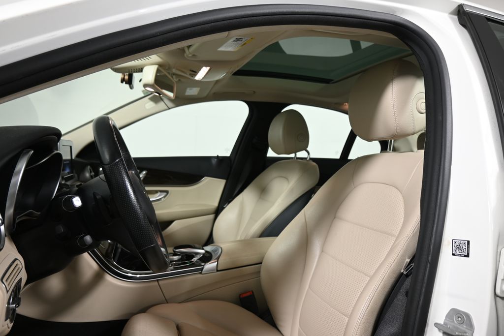 Thumbnail: 2016 Mercedes-Benz C-Class - 5