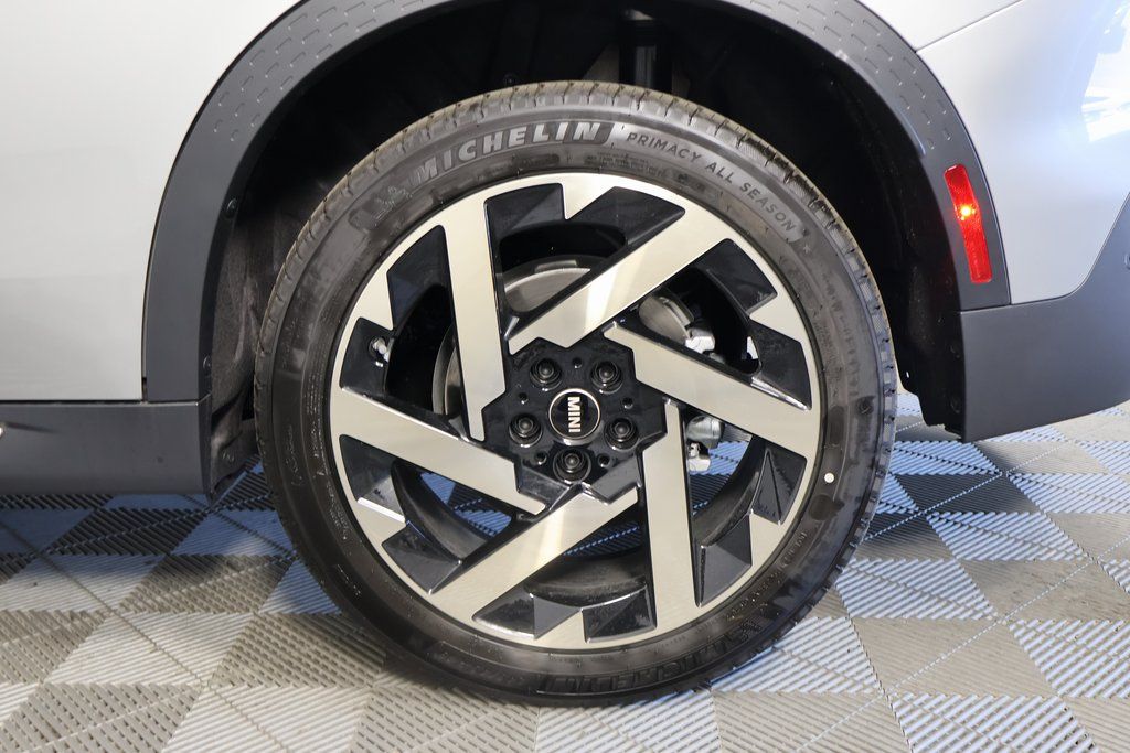 Thumbnail: 2027 MINI Cooper Countryman - 10