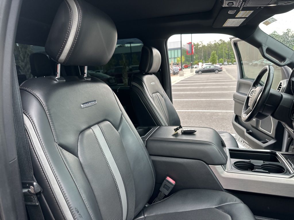 2019 Ingot Silver Metallic Ford Super Duty F-350 DRW Platinum 4X4 Truck