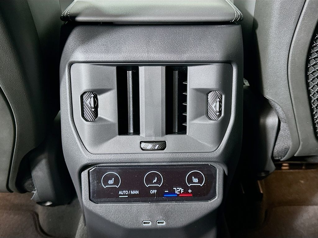 Thumbnail: 2026 BMW X3 - 18