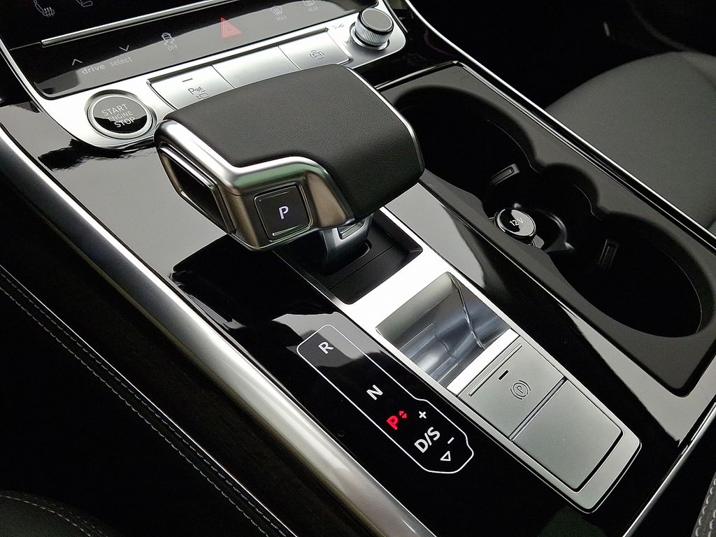 Thumbnail: 2025 Audi Q7 - 9