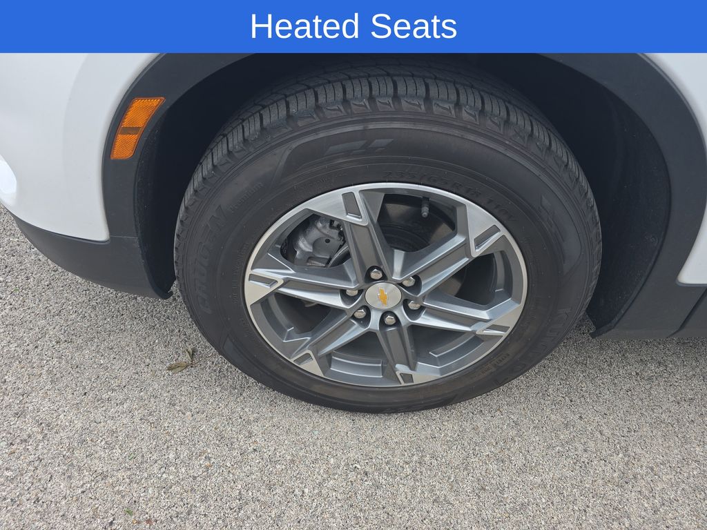 View vehicle photo 7