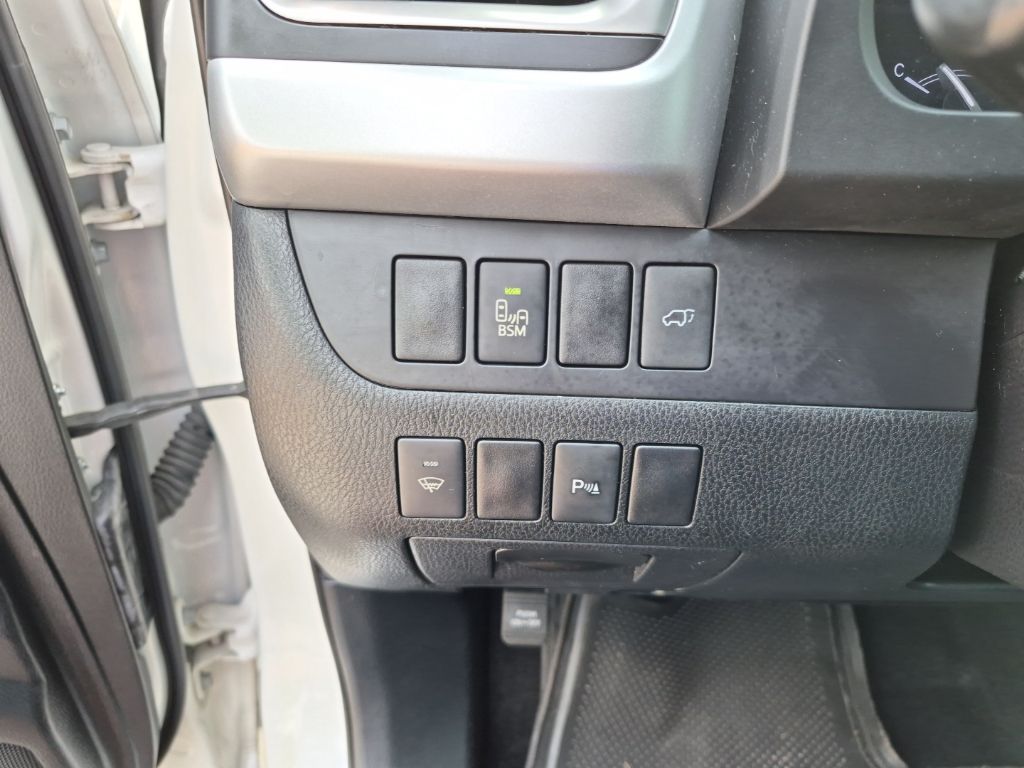 Used Car 2014 Toyota Highlander  Limited For Sale Under $20,000 In Austin, Texas