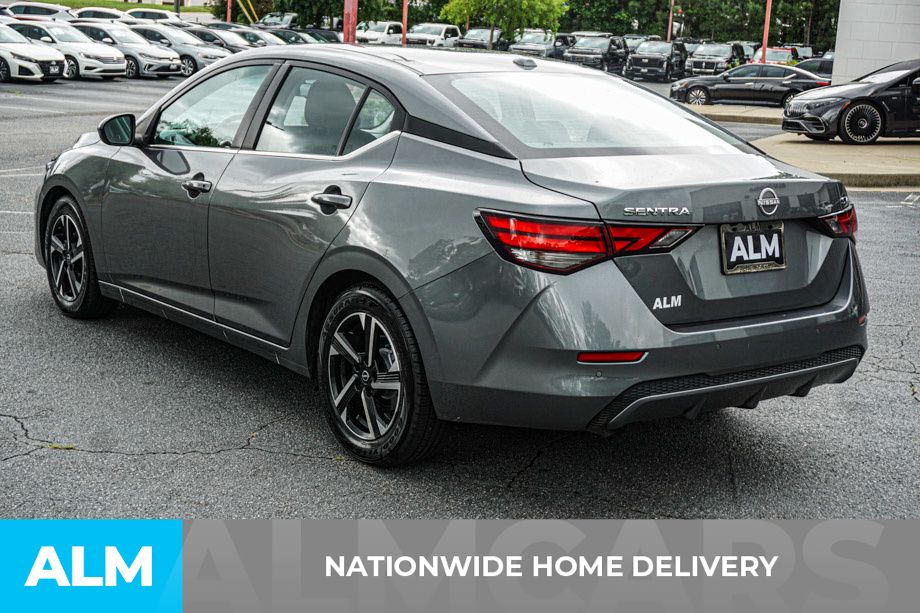 Used 2024 Gray Nissan SV image 5