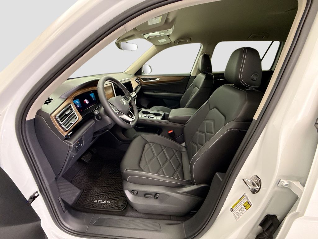 Thumbnail: 2026 Volkswagen Atlas - 17