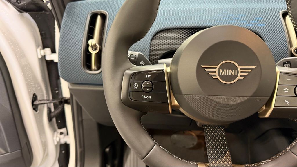 Thumbnail: 2027 MINI Cooper Countryman - 13