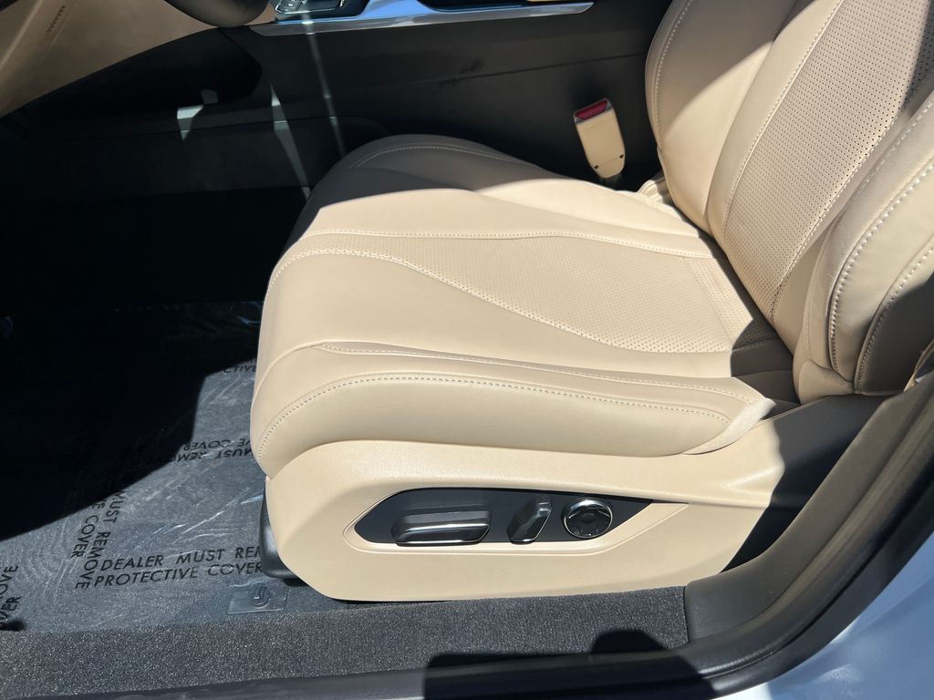 Thumbnail: 2025 Acura TLX - 14