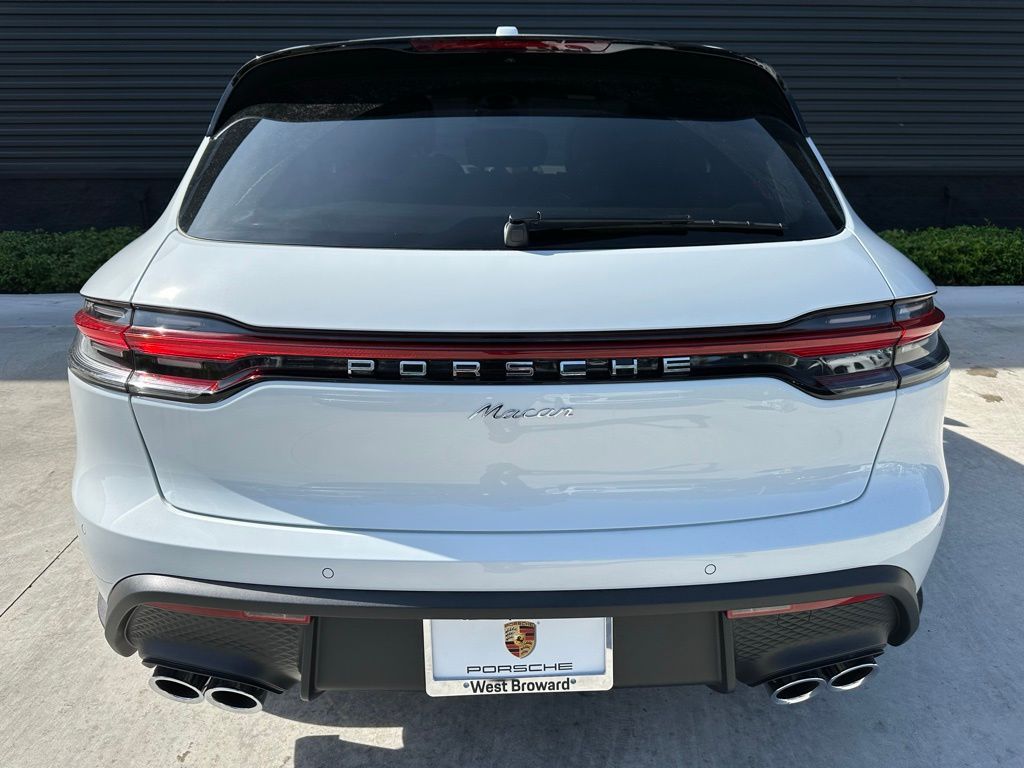 Thumbnail: 2025 Porsche Macan - 11