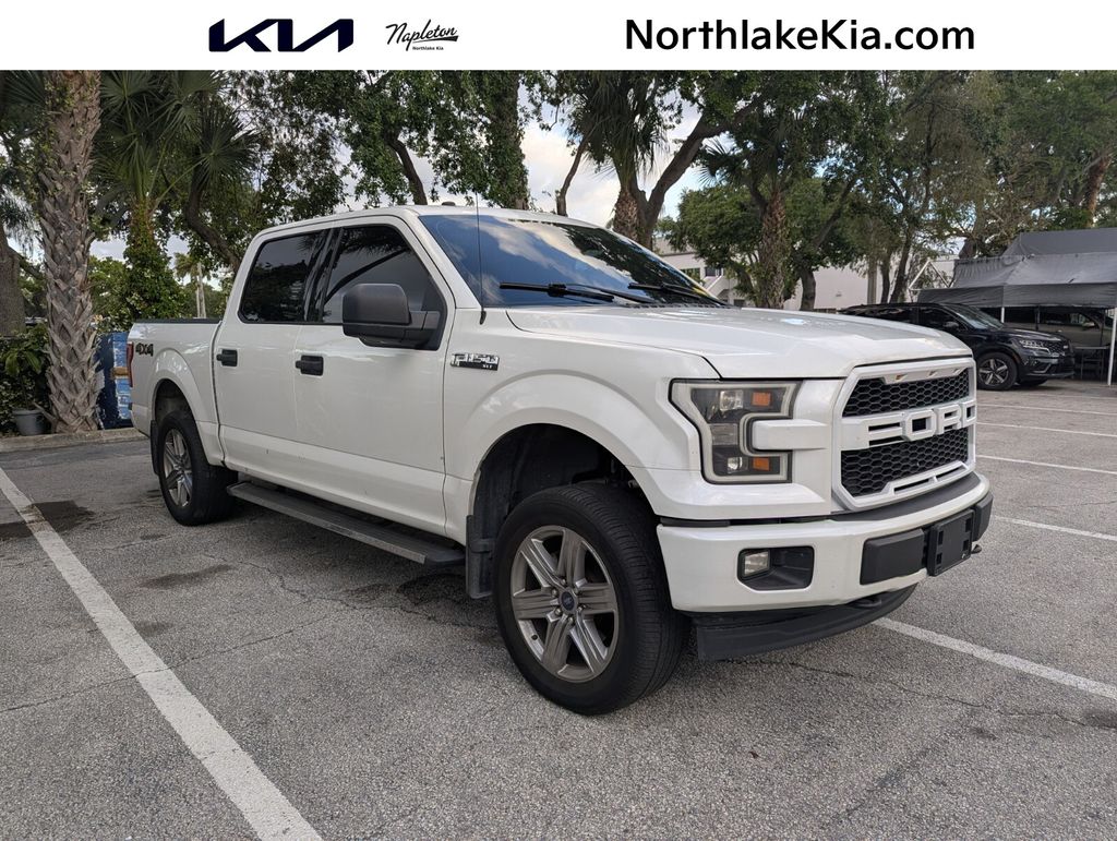 Oxford White 2017 Ford F-150 XLT SuperCrew 4WD Pickup Truck Four-Wheel Drive 6-Speed Automatic