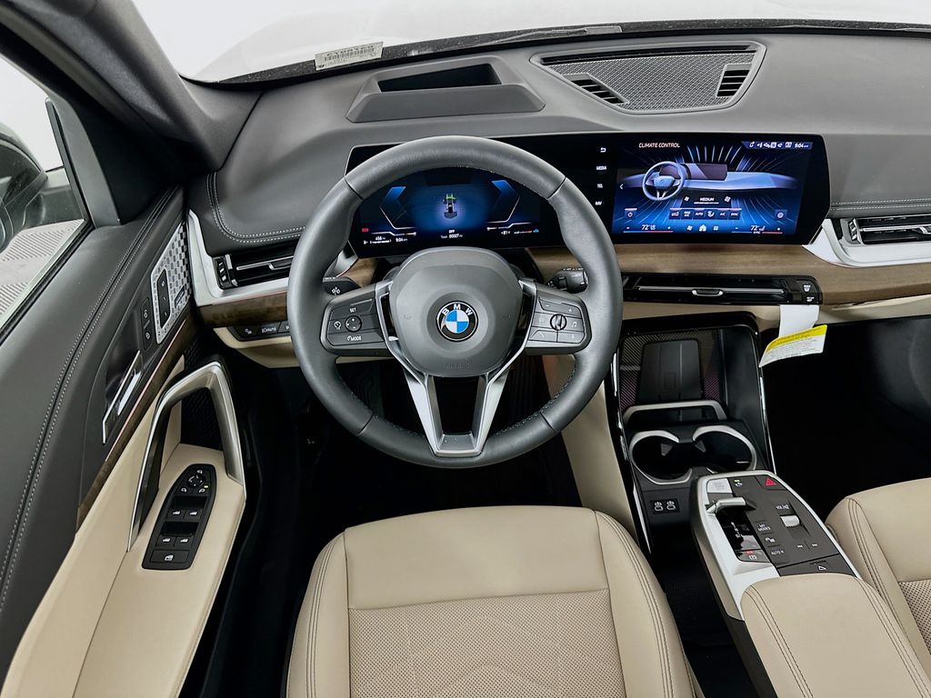 Thumbnail: 2025 BMW X1 - 19