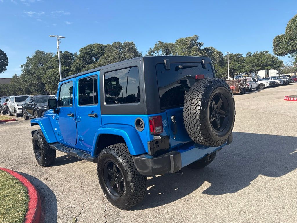 Thumbnail: 2016 Jeep Wrangler - 3