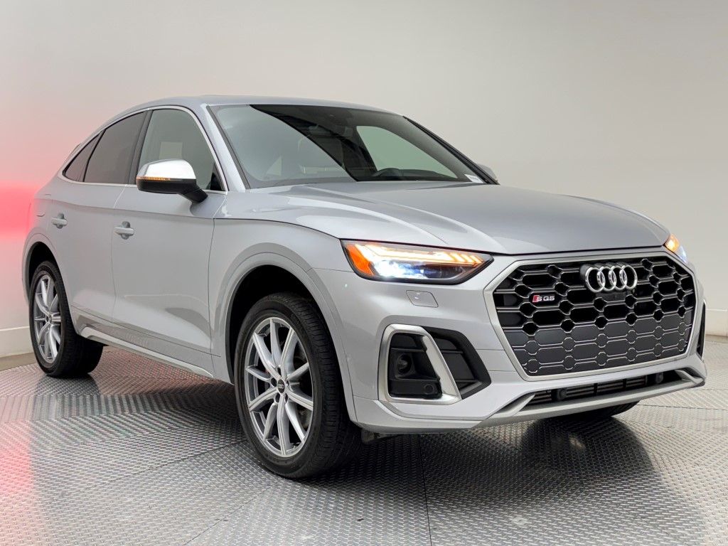 2023 Audi SQ5 Prestige 2
