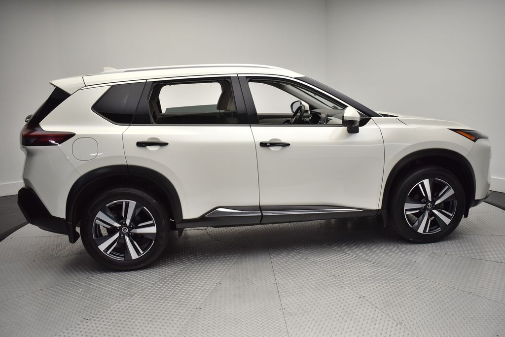Thumbnail: 2021 Nissan Rogue - 4