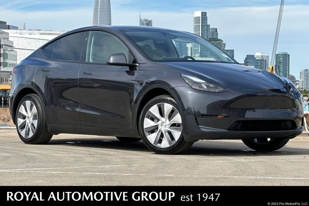 2024 Tesla Model Y Long Range RWD