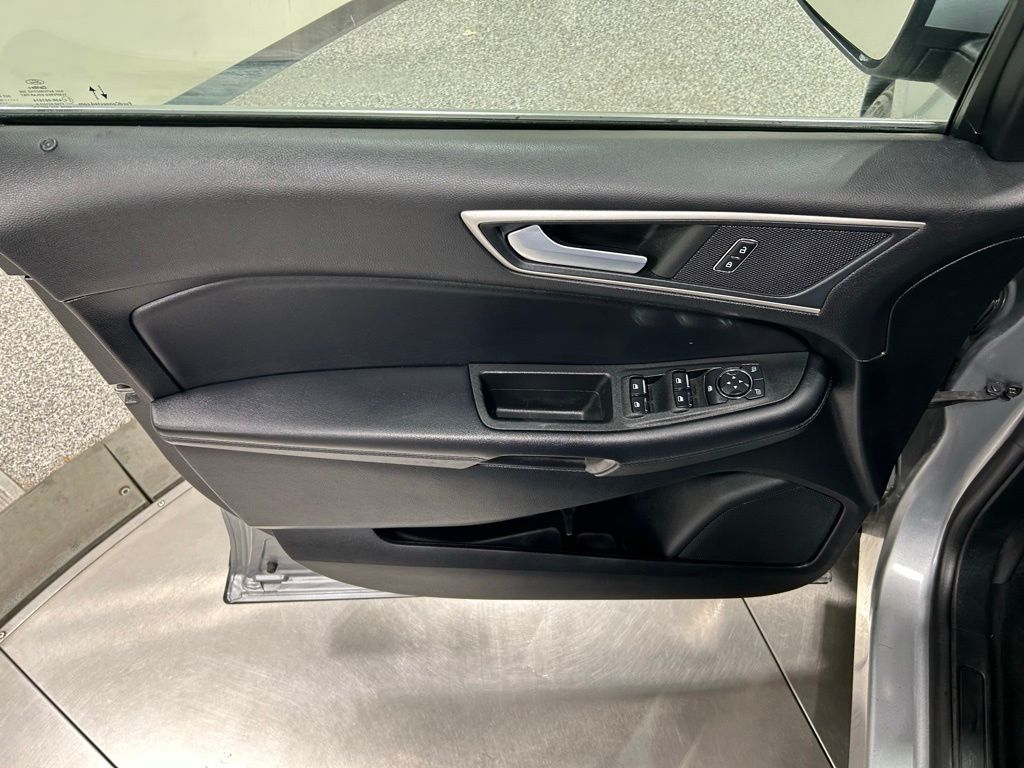 used 2022 Ford Edge car, priced at $19,841
