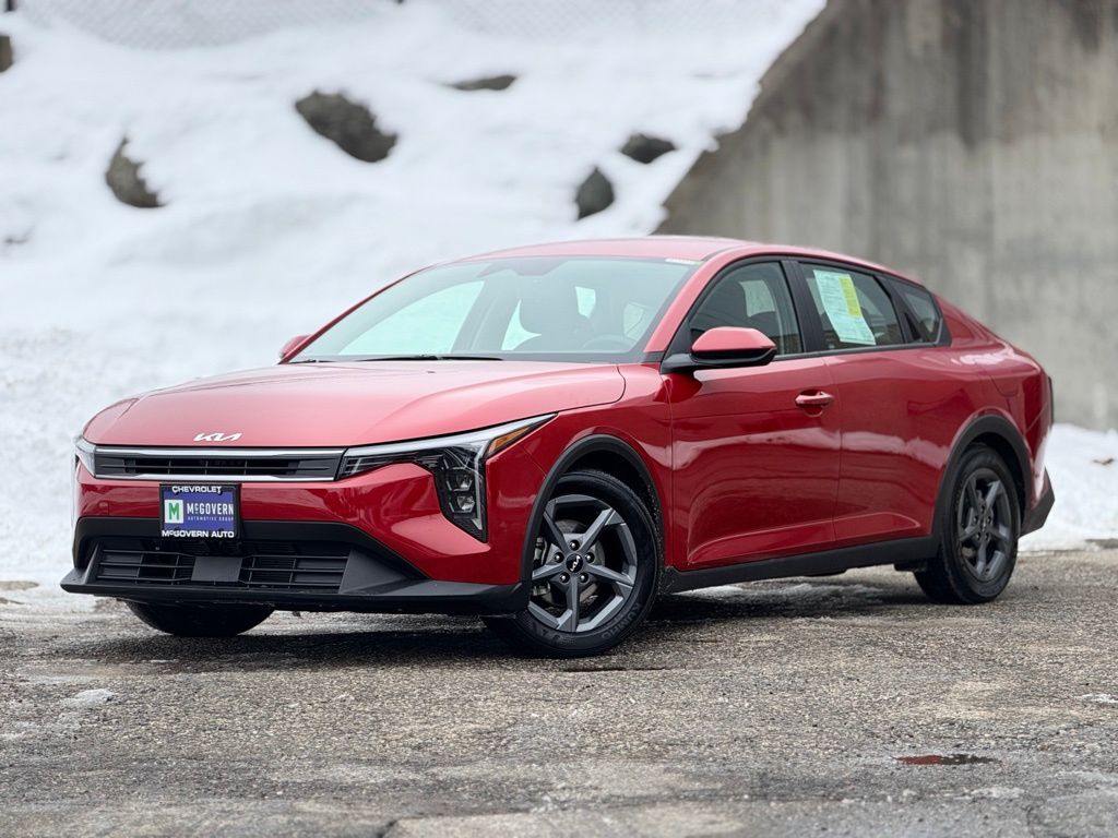 2025 Kia K4 LXS FWD