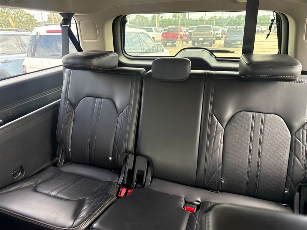 2020 Ford Expedition Max Platinum White at Community Honda
