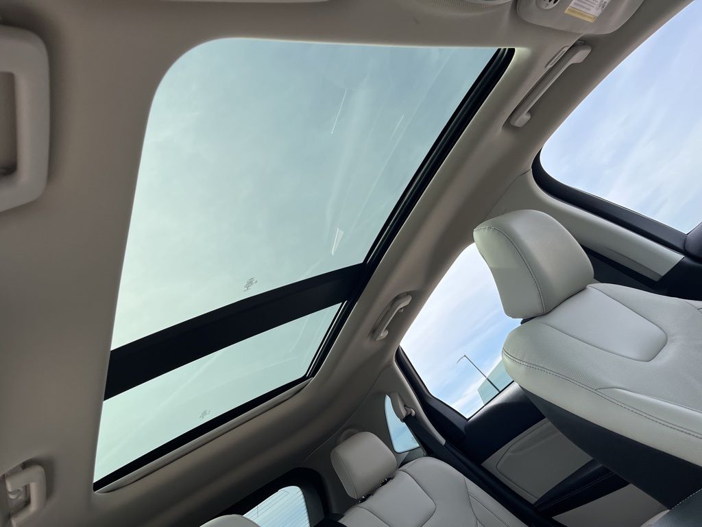 Thumbnail: 2022 Ford Edge - 32