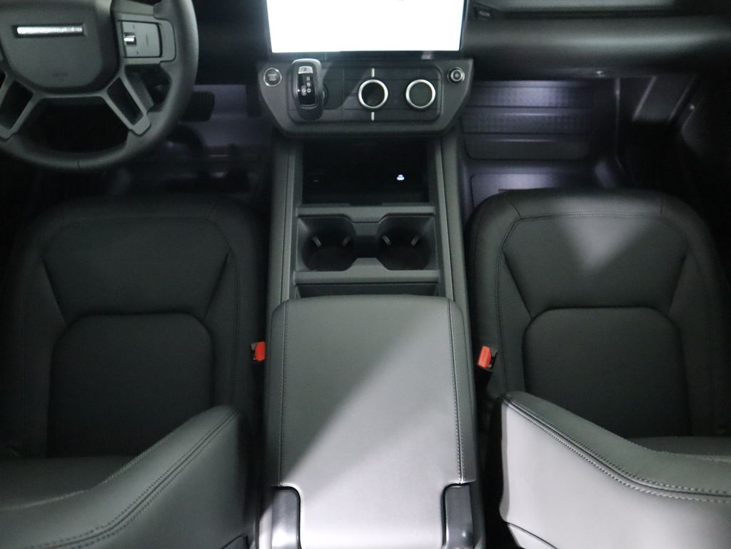 Thumbnail: 2026 Land Rover Defender - 17
