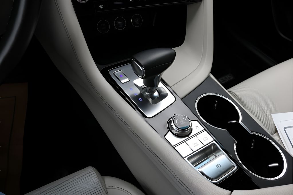 Used Car 2025 Genesis G70  2.5t For Sale Under $35,000 In Austin, Texas